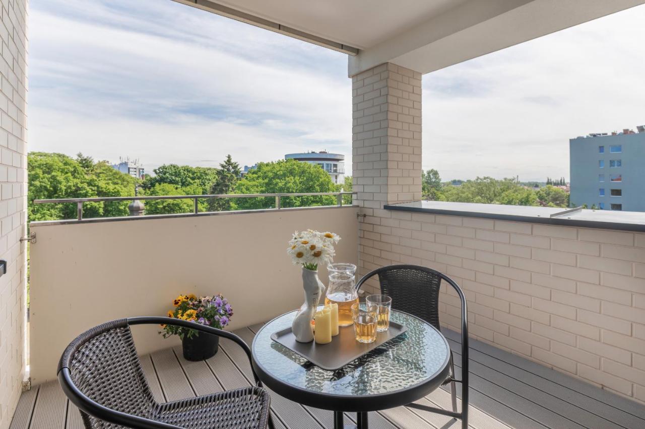 コウォブジェクApartament Deluxe Platany C38 By Rentersアパートメント エクステリア 写真