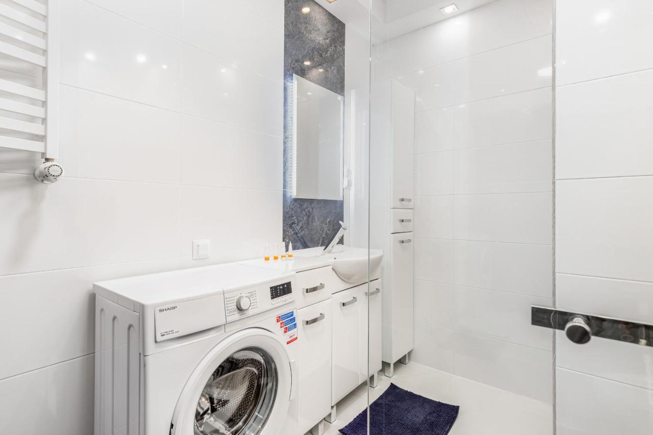 コウォブジェクApartament Deluxe Platany C38 By Rentersアパートメント エクステリア 写真